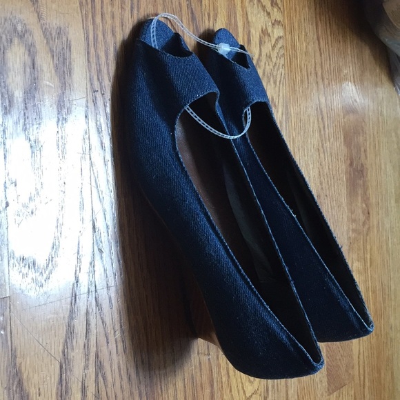 Pierre Dumas Denim Wedge Peep Toe Heels Shoes 6 - Picture 3 of 5